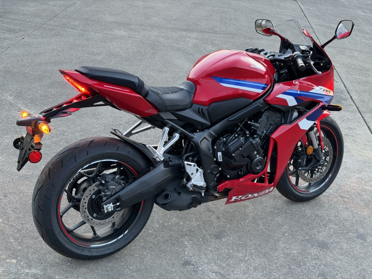 2025 Honda CBR650R E-CLUTCH